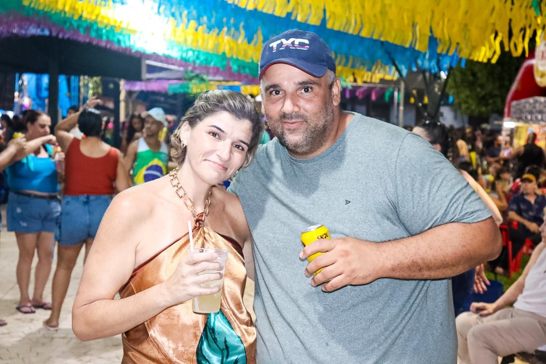 Foto 169 de 238 — Trabiju Folia 2026 arrasta multidão com Bloco Furacão, Santa Maria e DJ Joantony; veja fotos